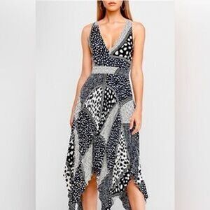 Express Women's Dress Size 14 Black White Asymmetric Sleeveless V Neck